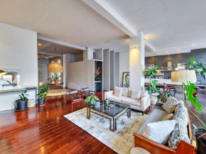 New York Style Apartment with the City Life!